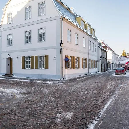 Апартаменты Lutsu Residents - Unique In Old Town, Keyless